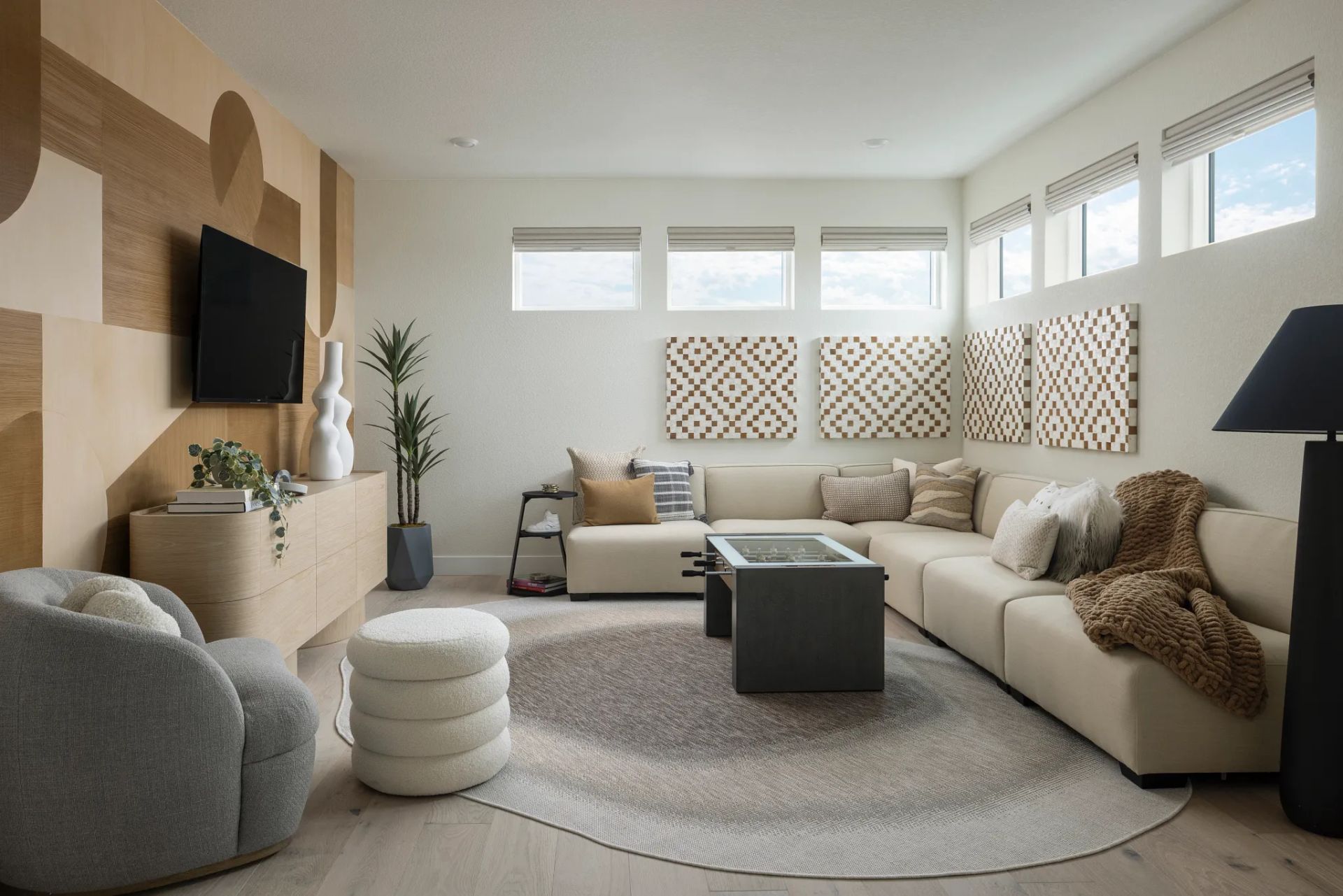 Everly Model Loft