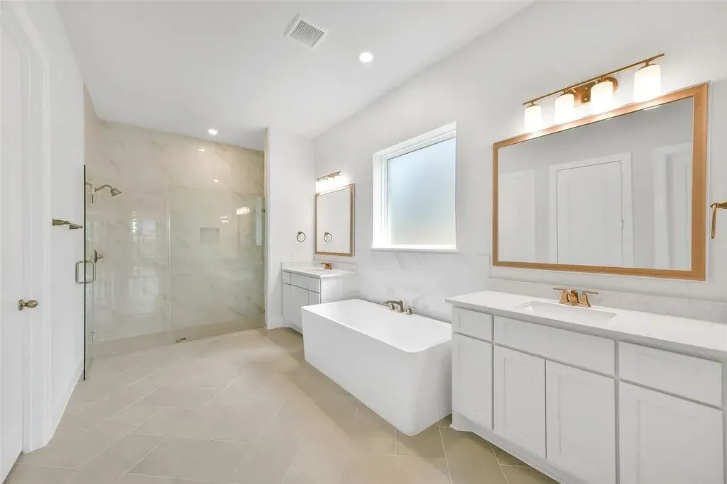 Plan 6030 primary bath