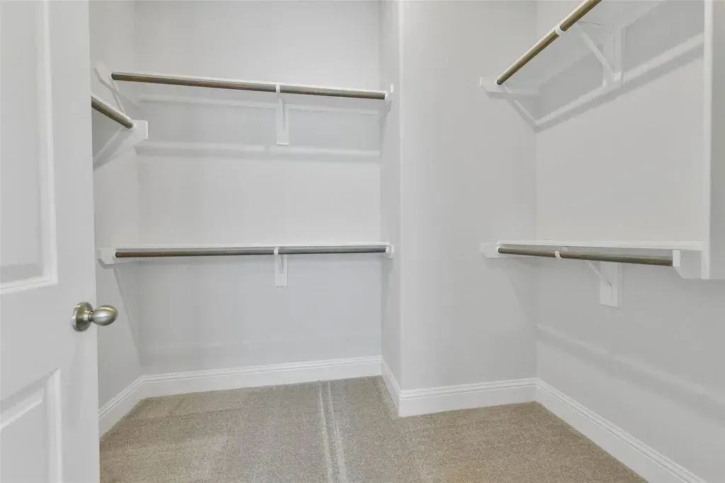 Plan 6030 closet