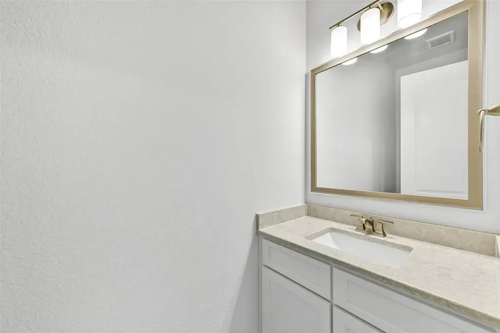 Plan 6030 powder room