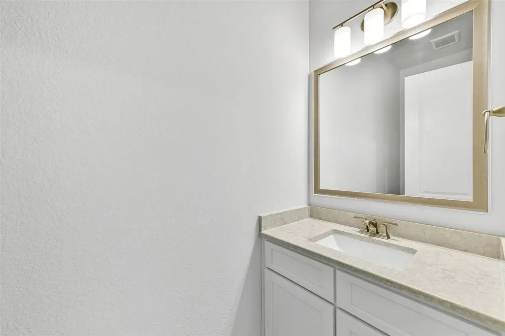 Plan 6030 powder room