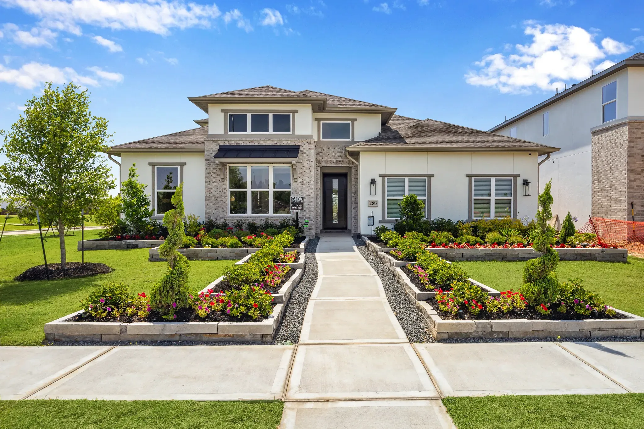 Plan 5042 elevation E exterior - model