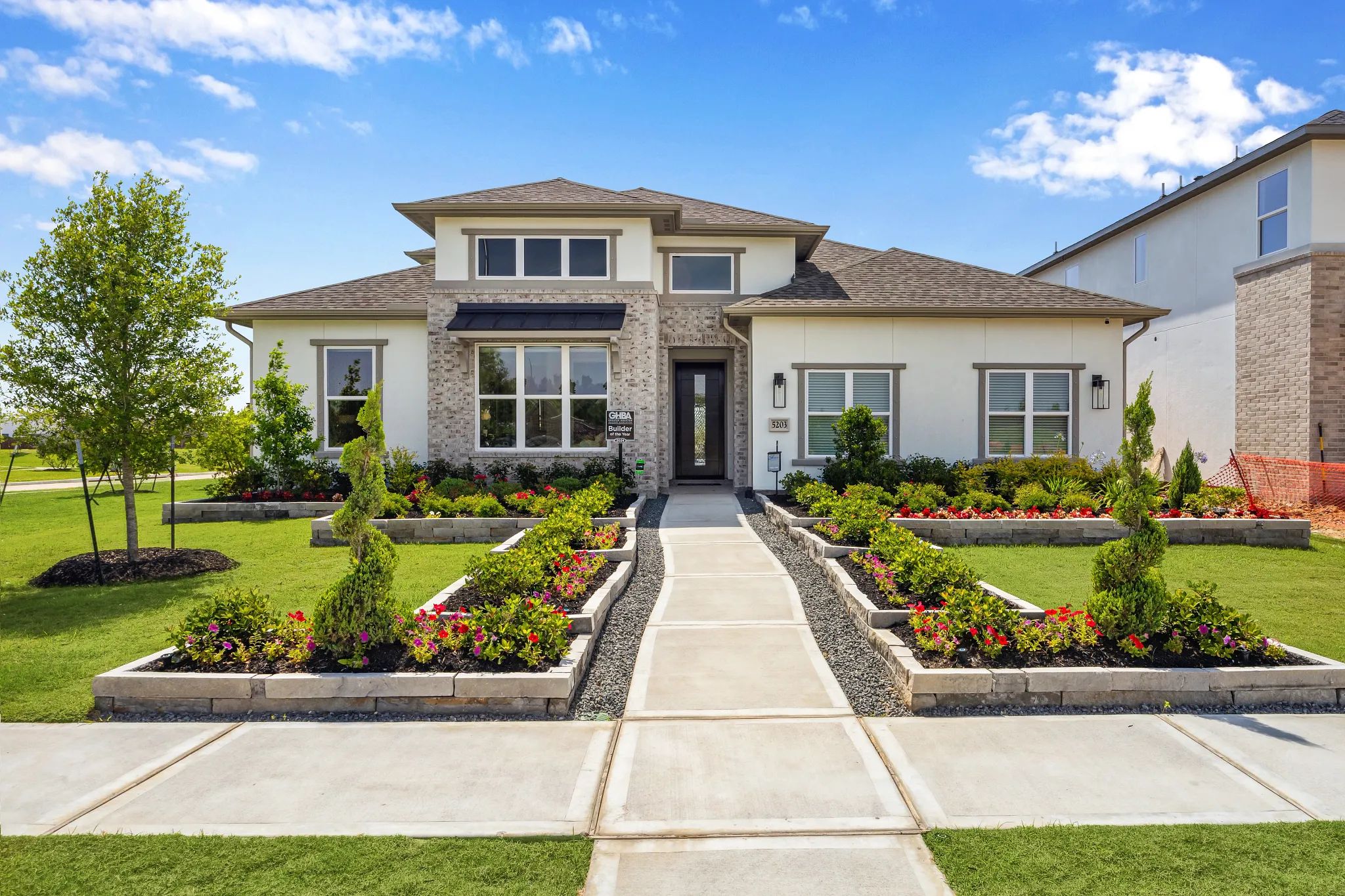 Plan 5042 elevation E exterior - model