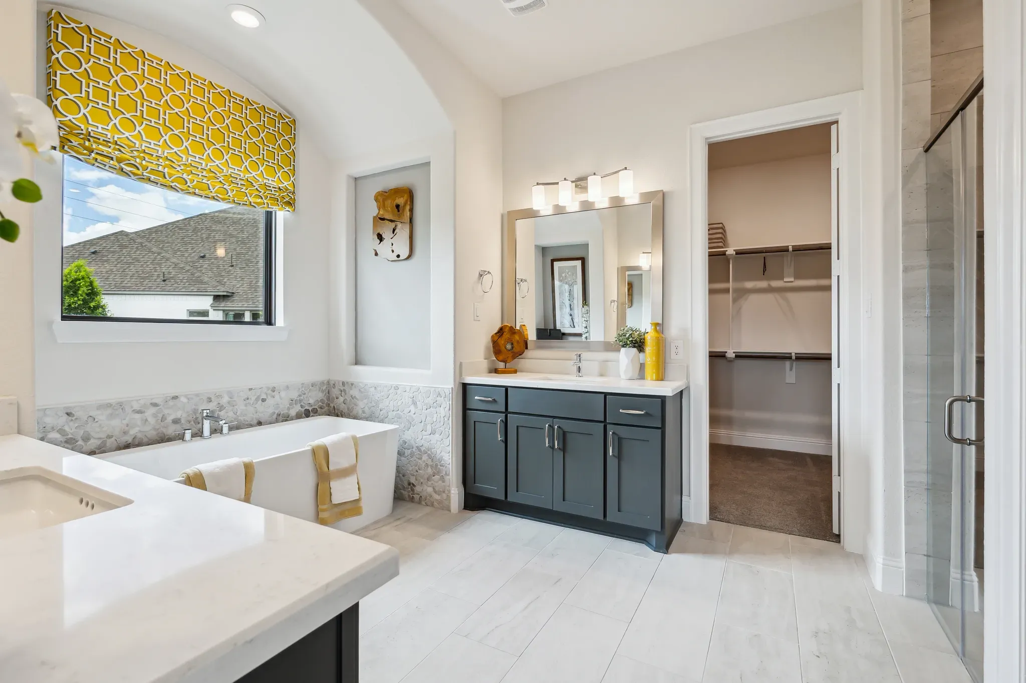 Plan 6020 primary bath - staged