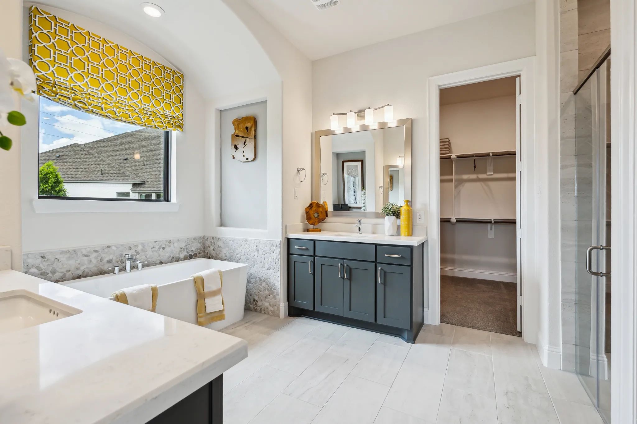 Plan 6020 primary bath - staged