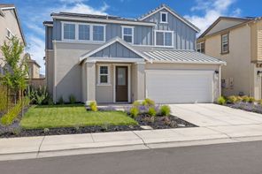 127 Bodega Drive (Lumina Residence 3)