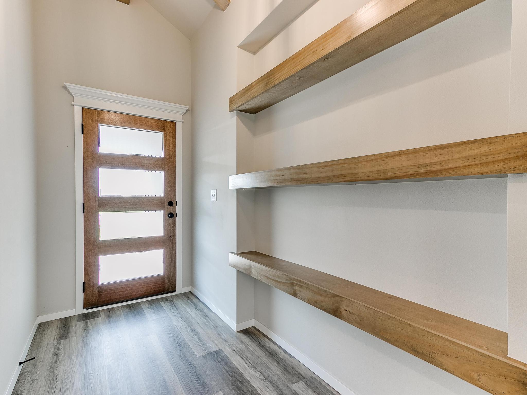 Harper Entryway