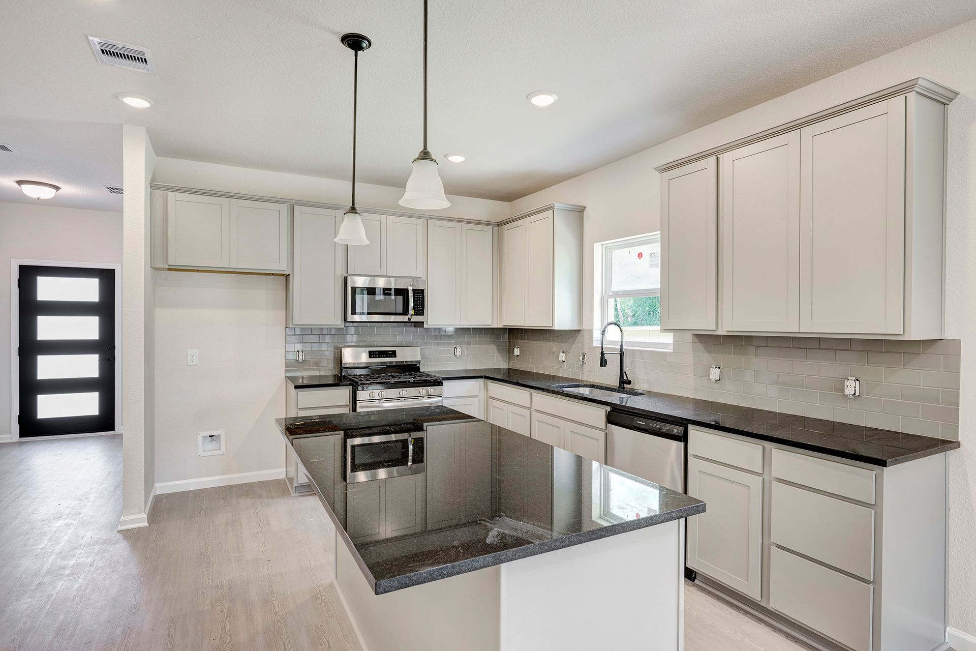The Davenport II- Kitchen