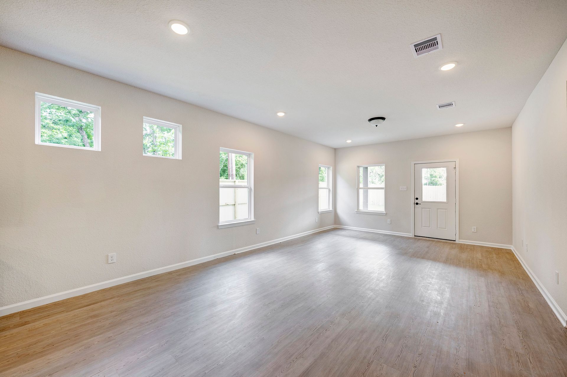 The Davenport II- Family Room