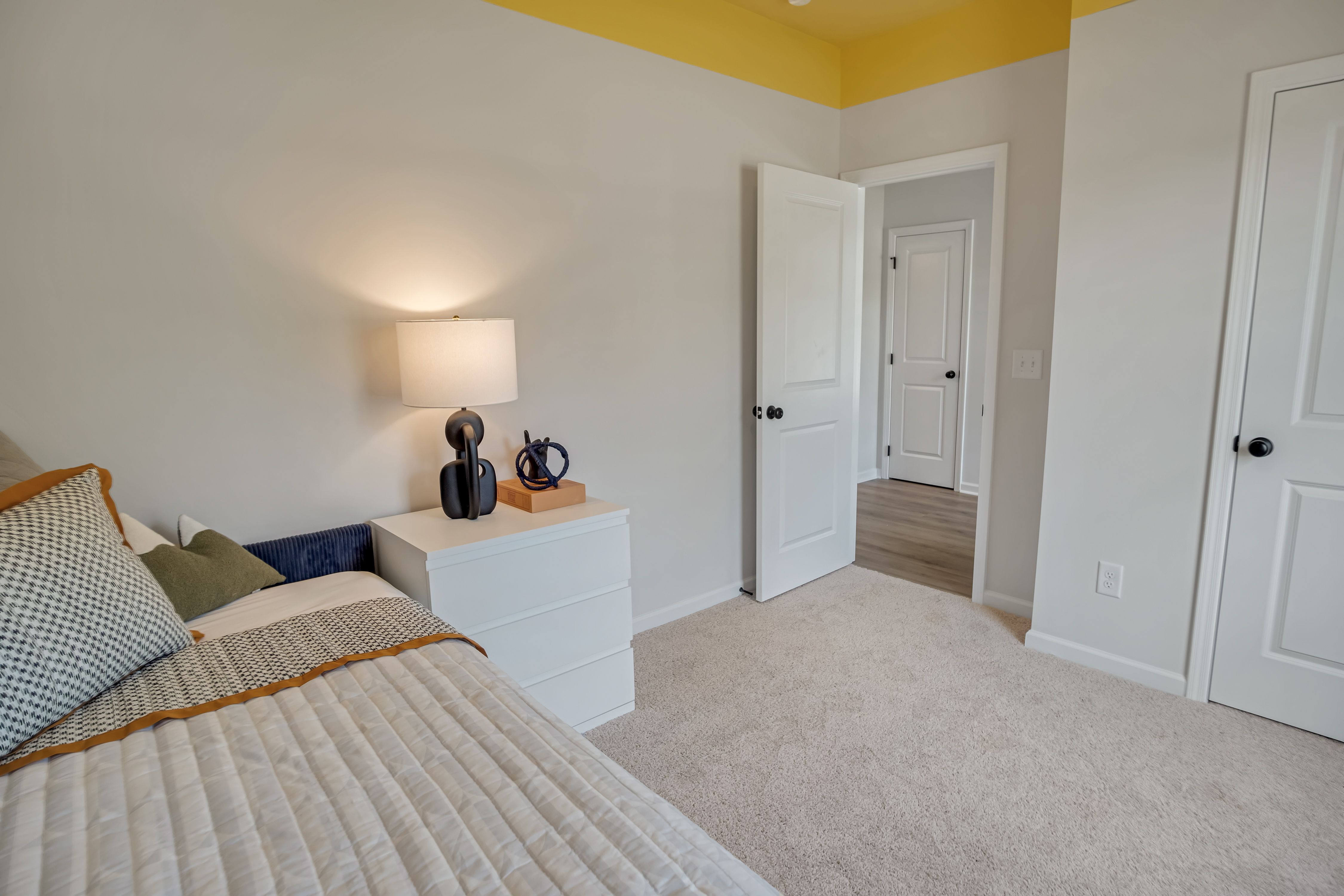 The Avondale - Bedroom