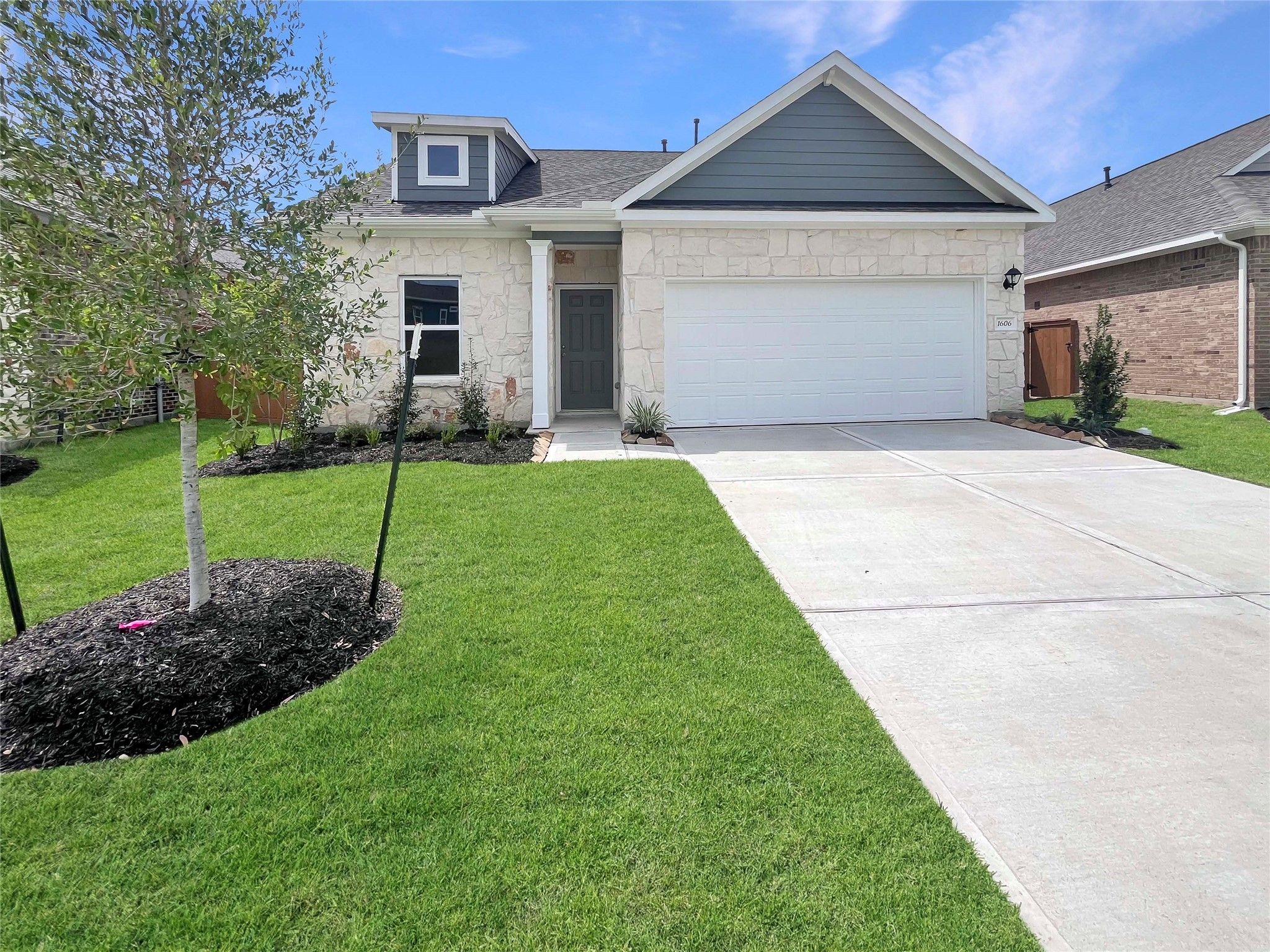 1606 River Scene Trail (The Kettering II)