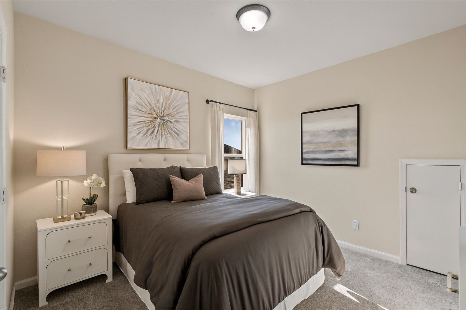 The Waring III- Bedroom 3