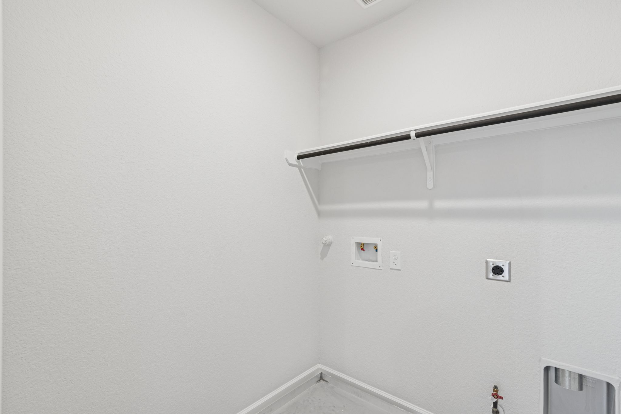 The Oriole II- Upstairs Utility Room