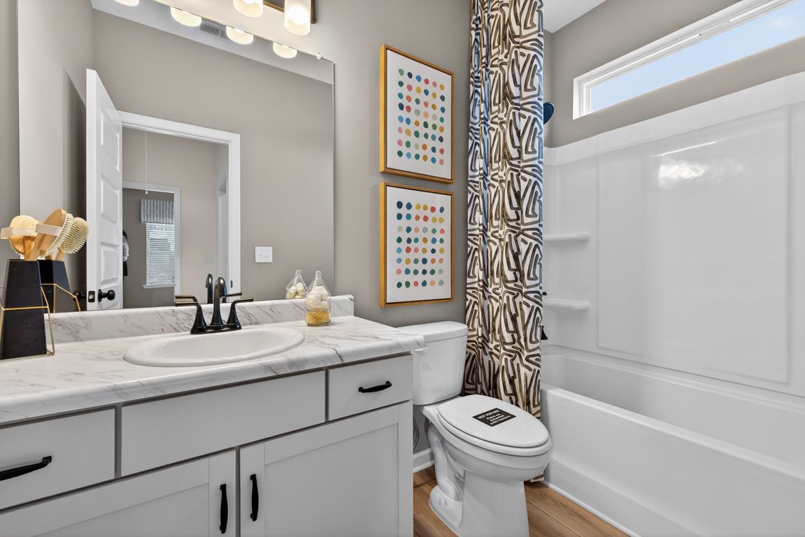 The Sonoma - Bathroom