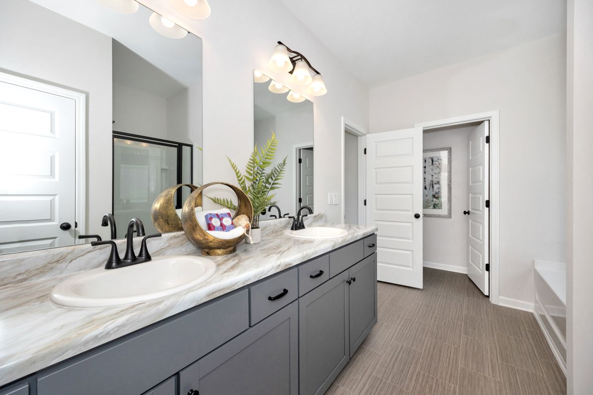 The Braselton II - Primary Bathroom