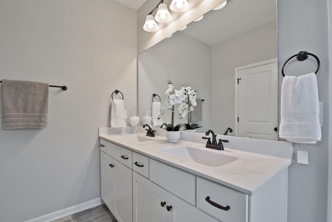 The Telfair - Primary Bathroom