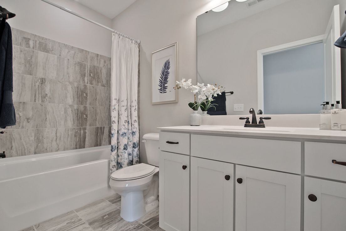 The Telfair - Bathroom