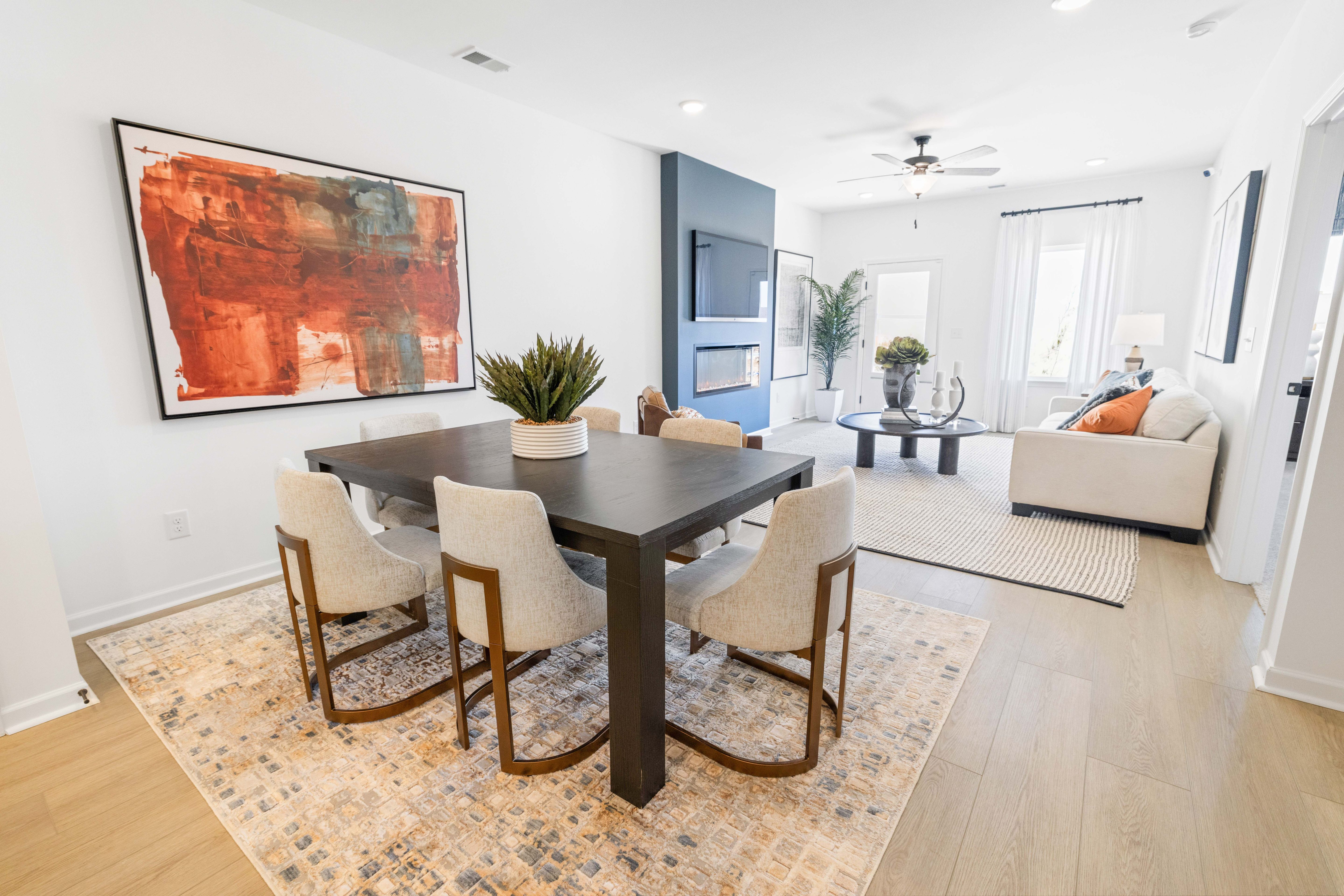 The Pechtree Dining & Family Room