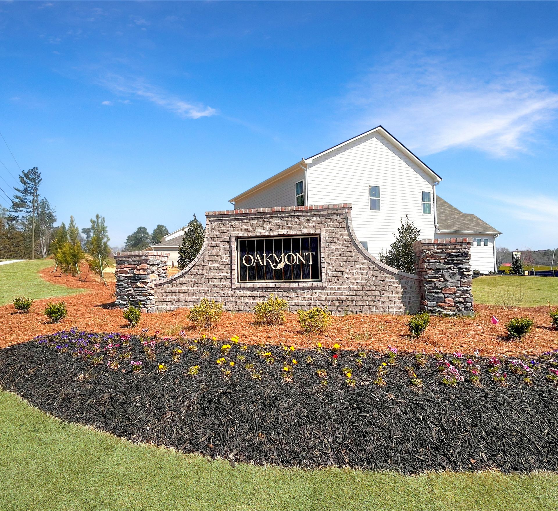 Oakmont Entrance