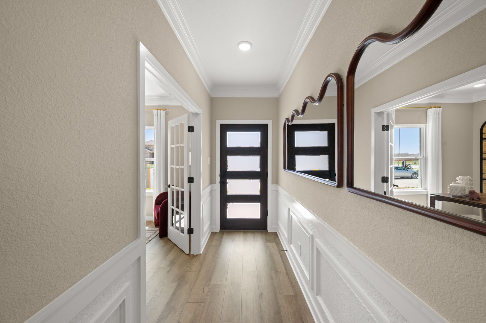 The Oakshire II- Foyer and Study