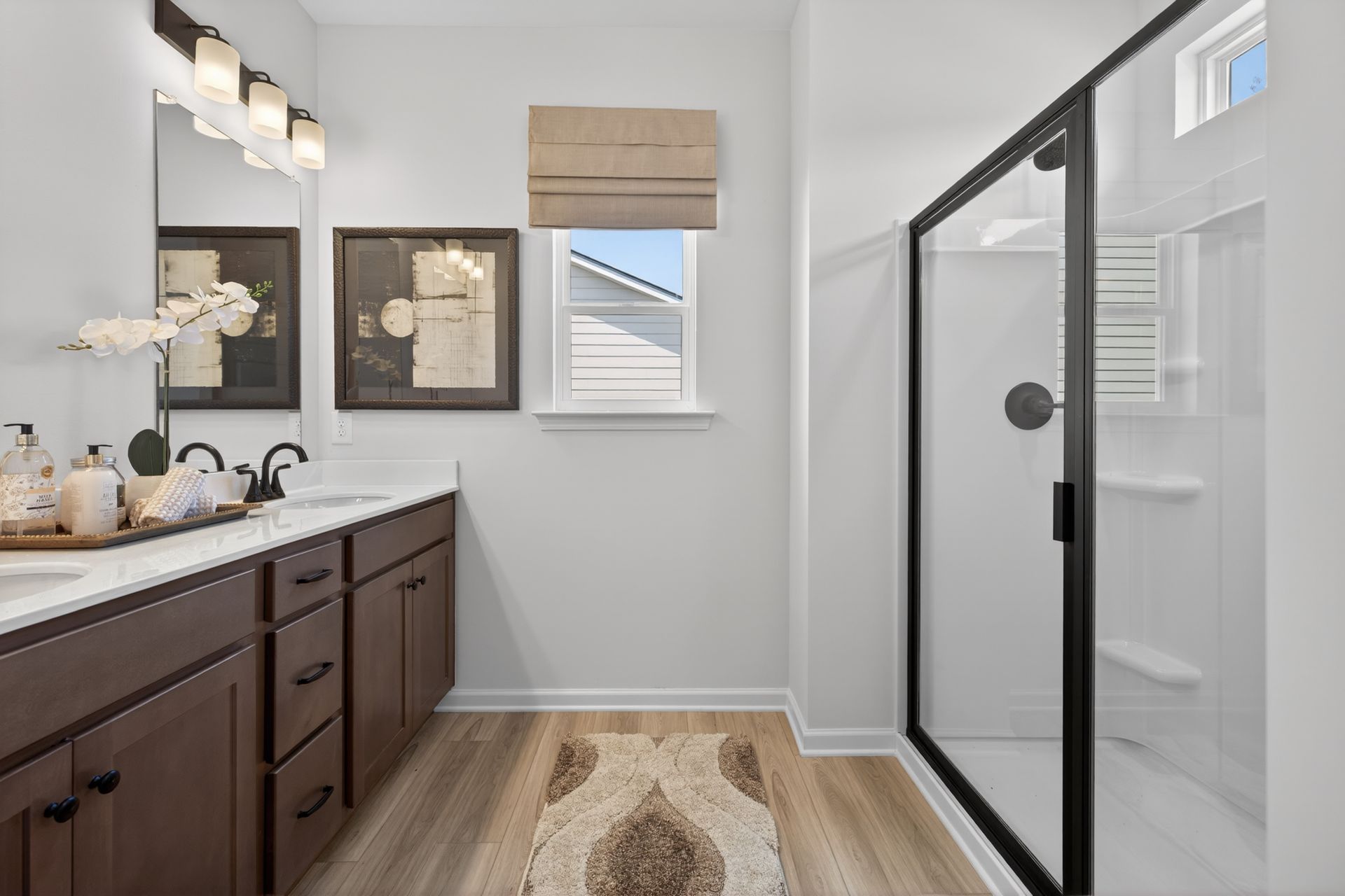 The Manchester II - Owner's Bath