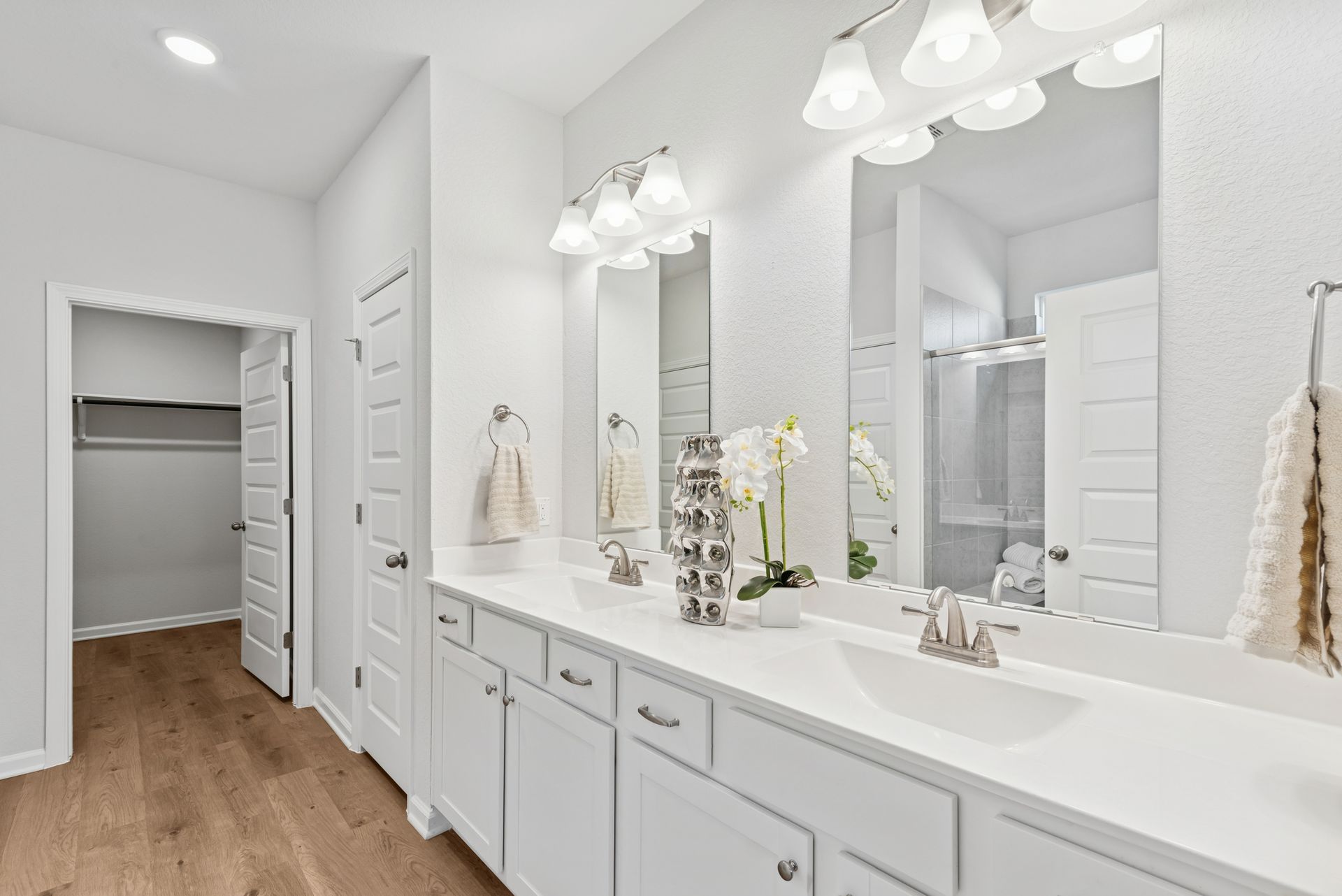 The Robin II- Primary Bath with Dual Vanities