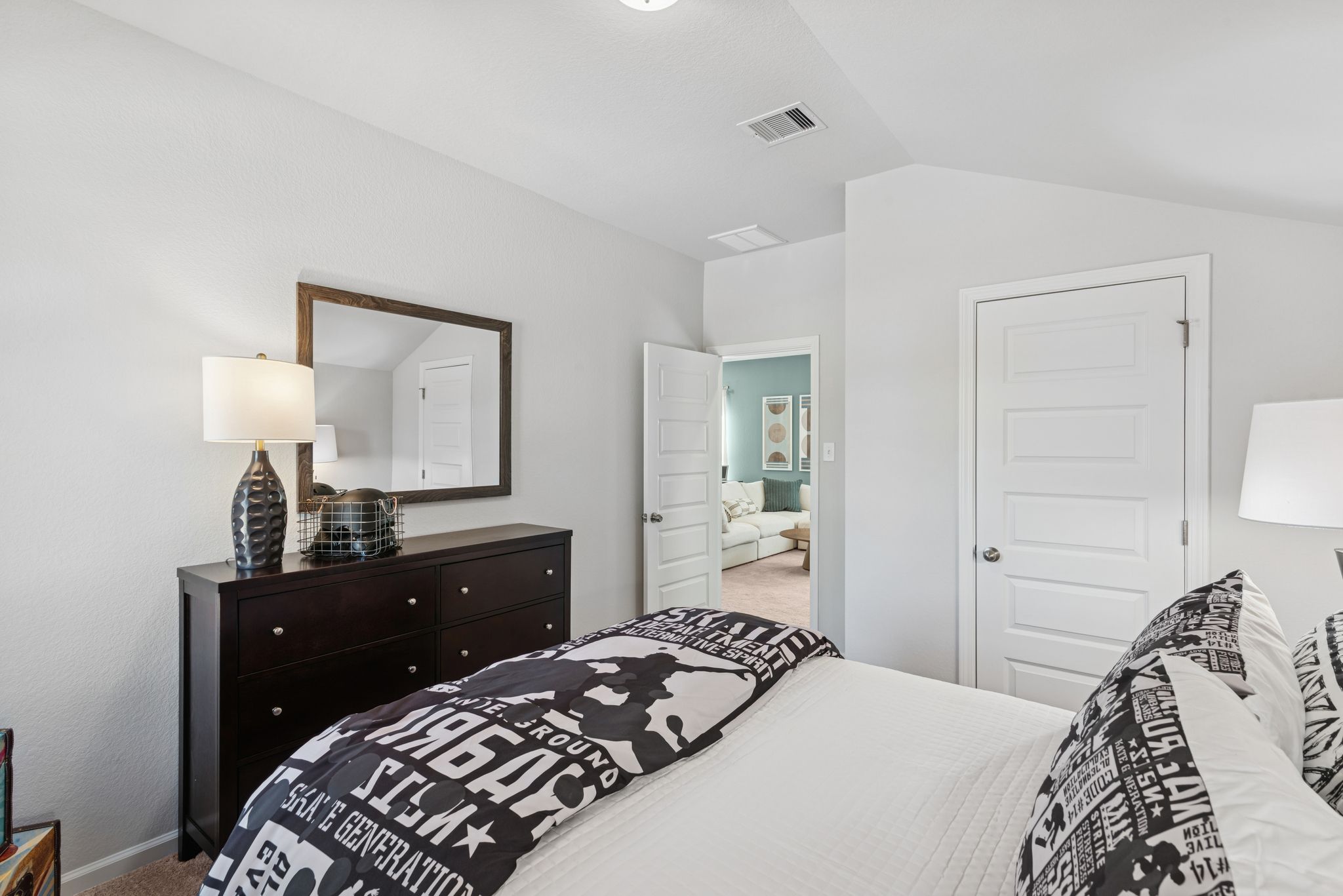 The Robin II- Bedroom 3