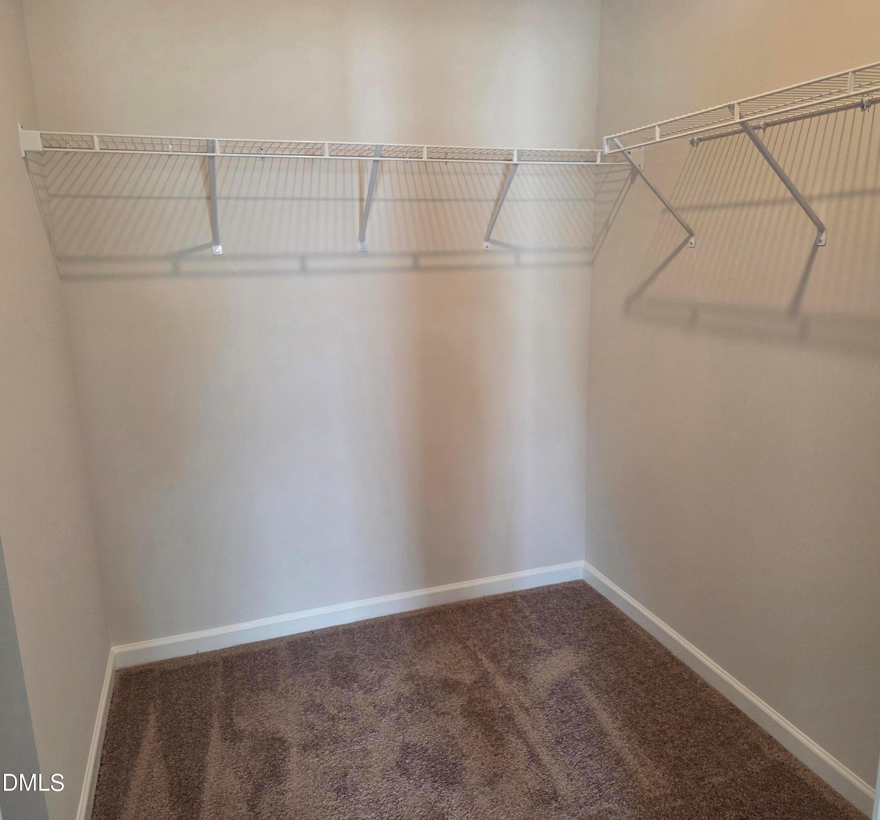 Walk-in-Closet