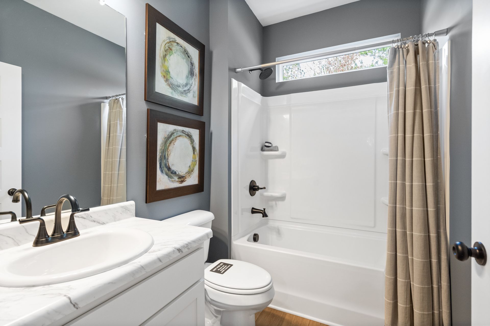 The Lancaster - Secondary Bathroom