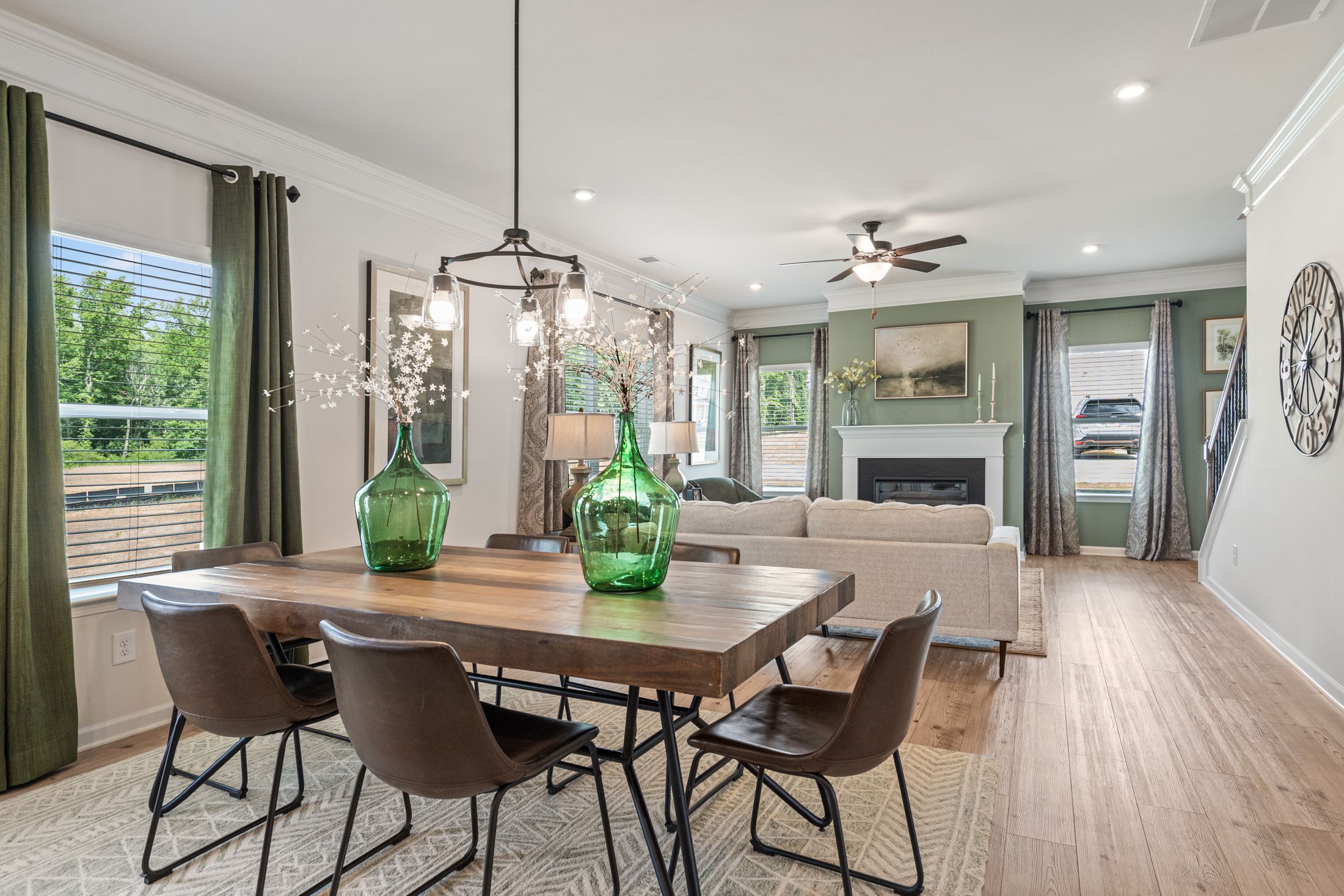 The McGinnis - Breakfast Nook