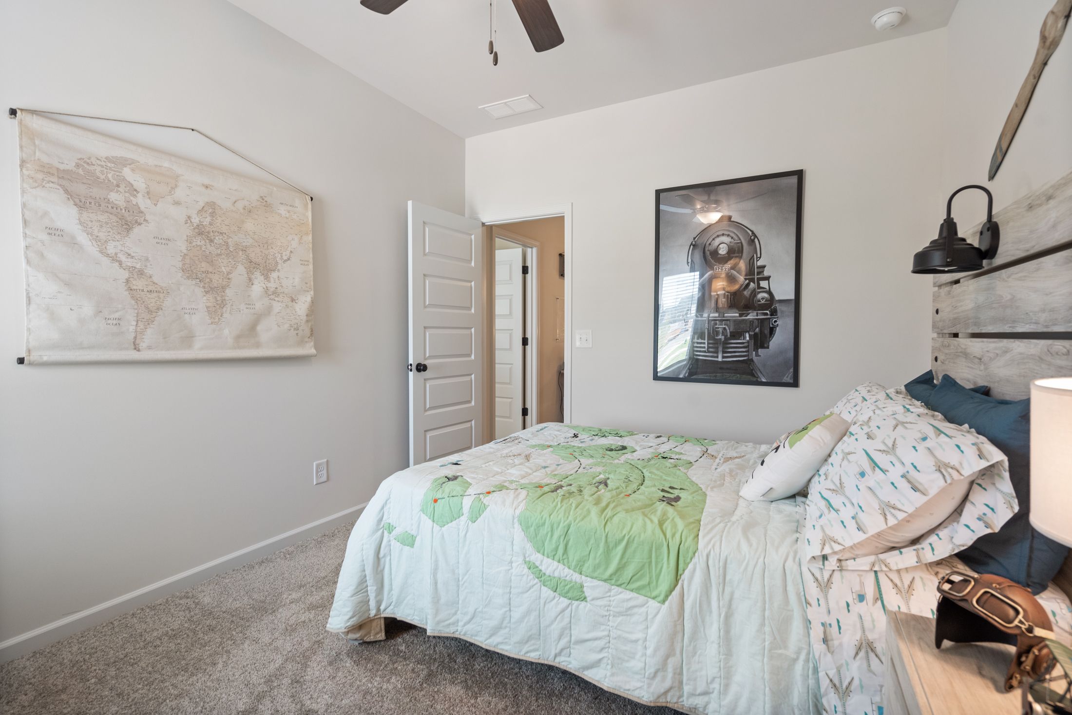 The McGinnis - Secondary Bedroom