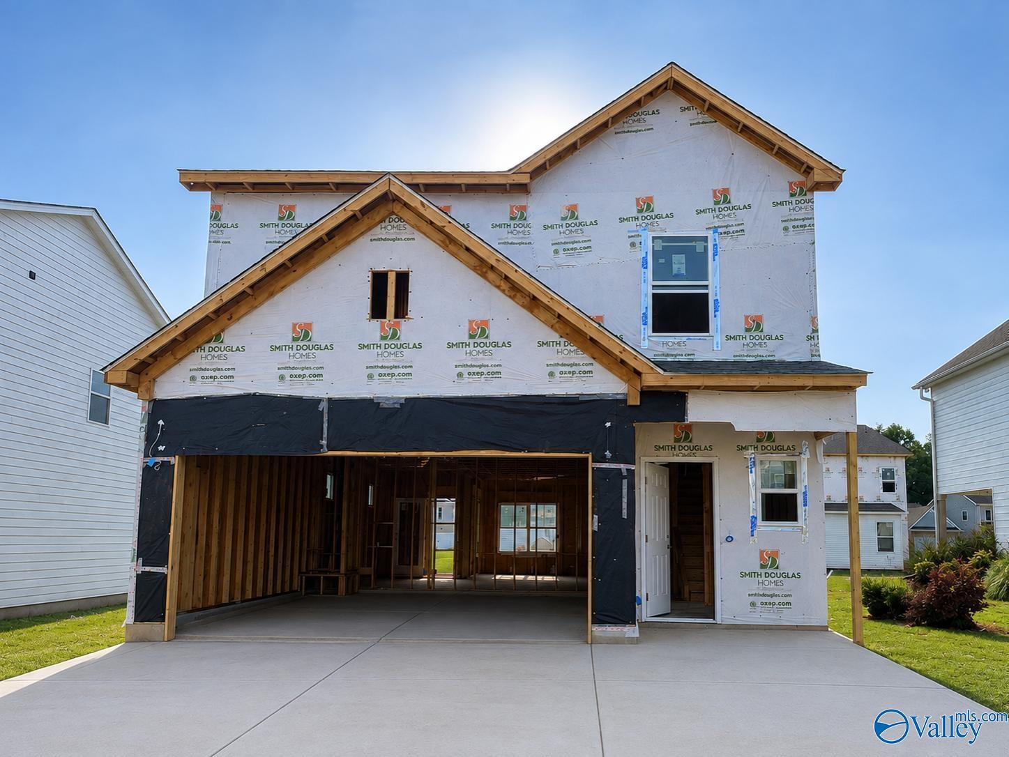 1009 Birkhall Boulevard - Crowne Creek Village: Harvest, Alabama - Smith Douglas Homes