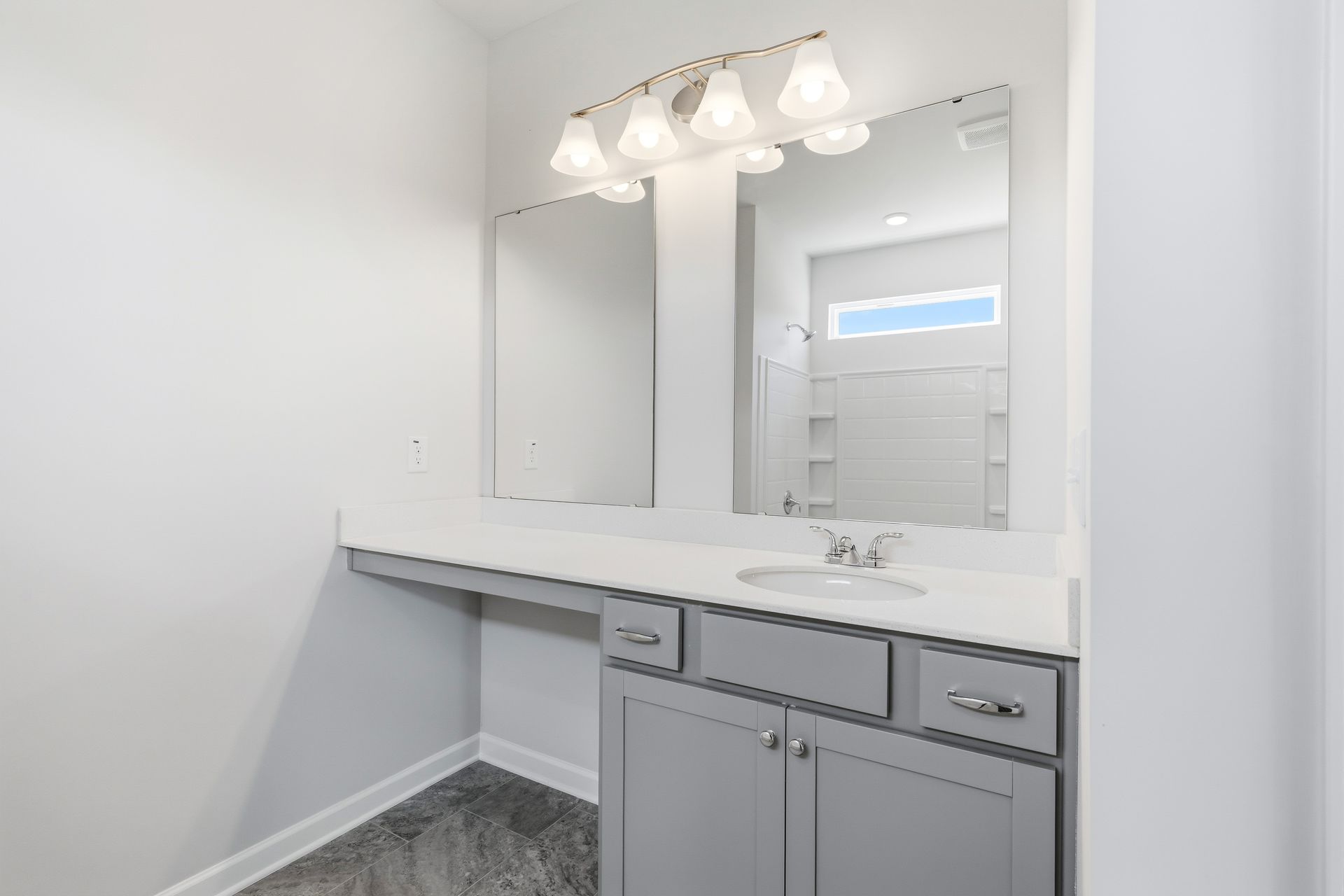Primary En-Suite