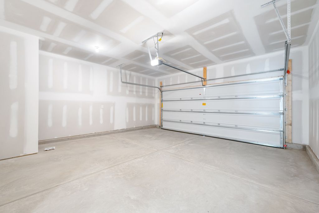2-Car Garage