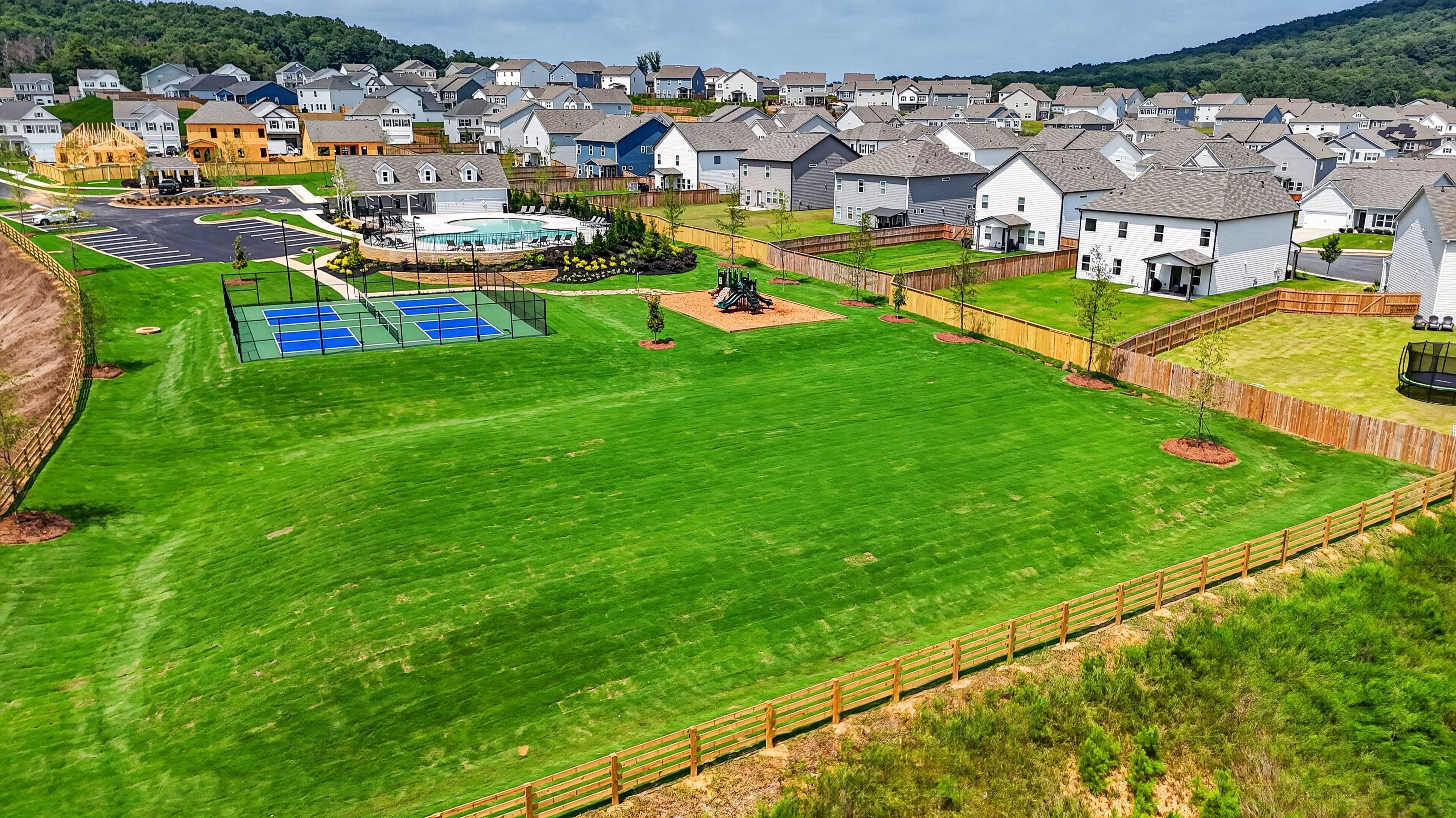 Neighborhood Amenities