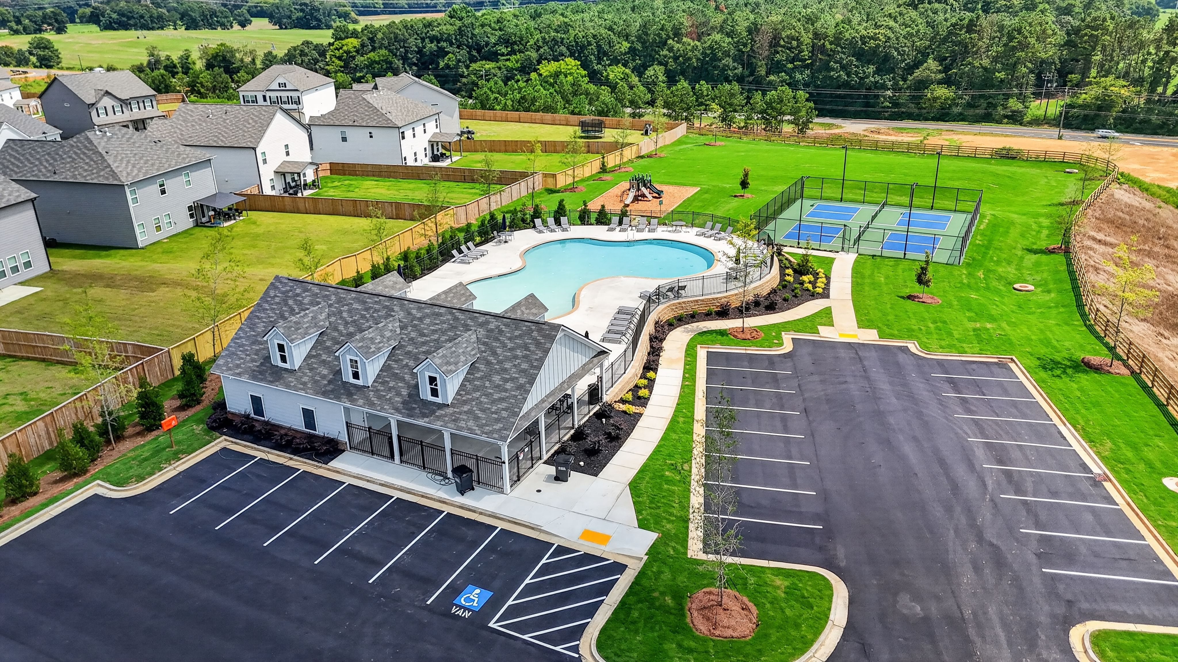 casa en The Stiles por Smith Douglas Homes