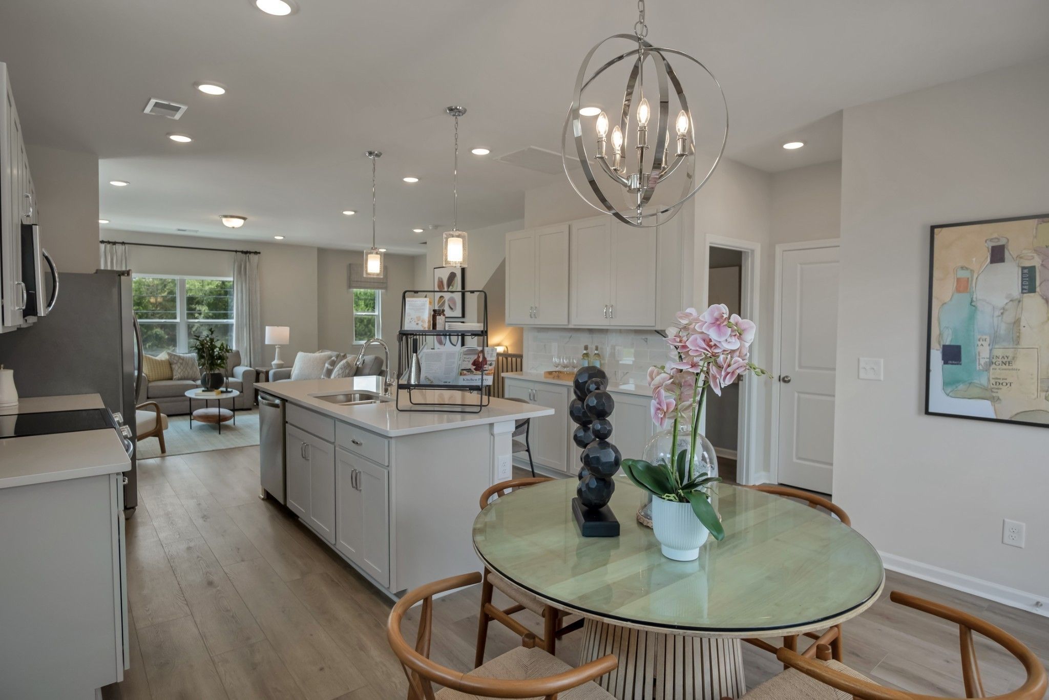 ALL PICS ARE OF THE SAME FLOOR PLAN, BUT NOT THE ACTUAL UNIT.