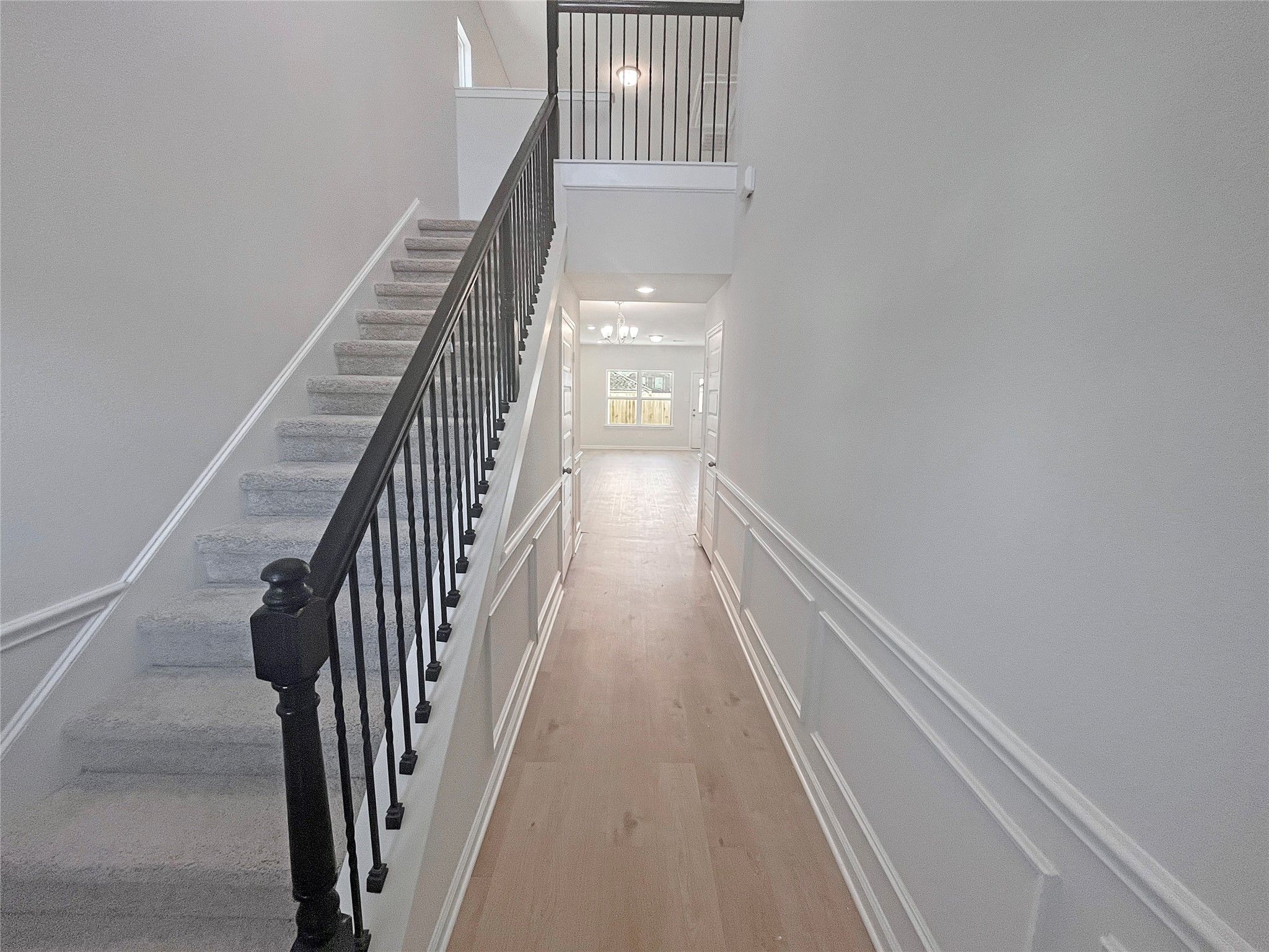 The Robin II- Foyer. Sample image to be used for example only, colors, options and upgrades vary.