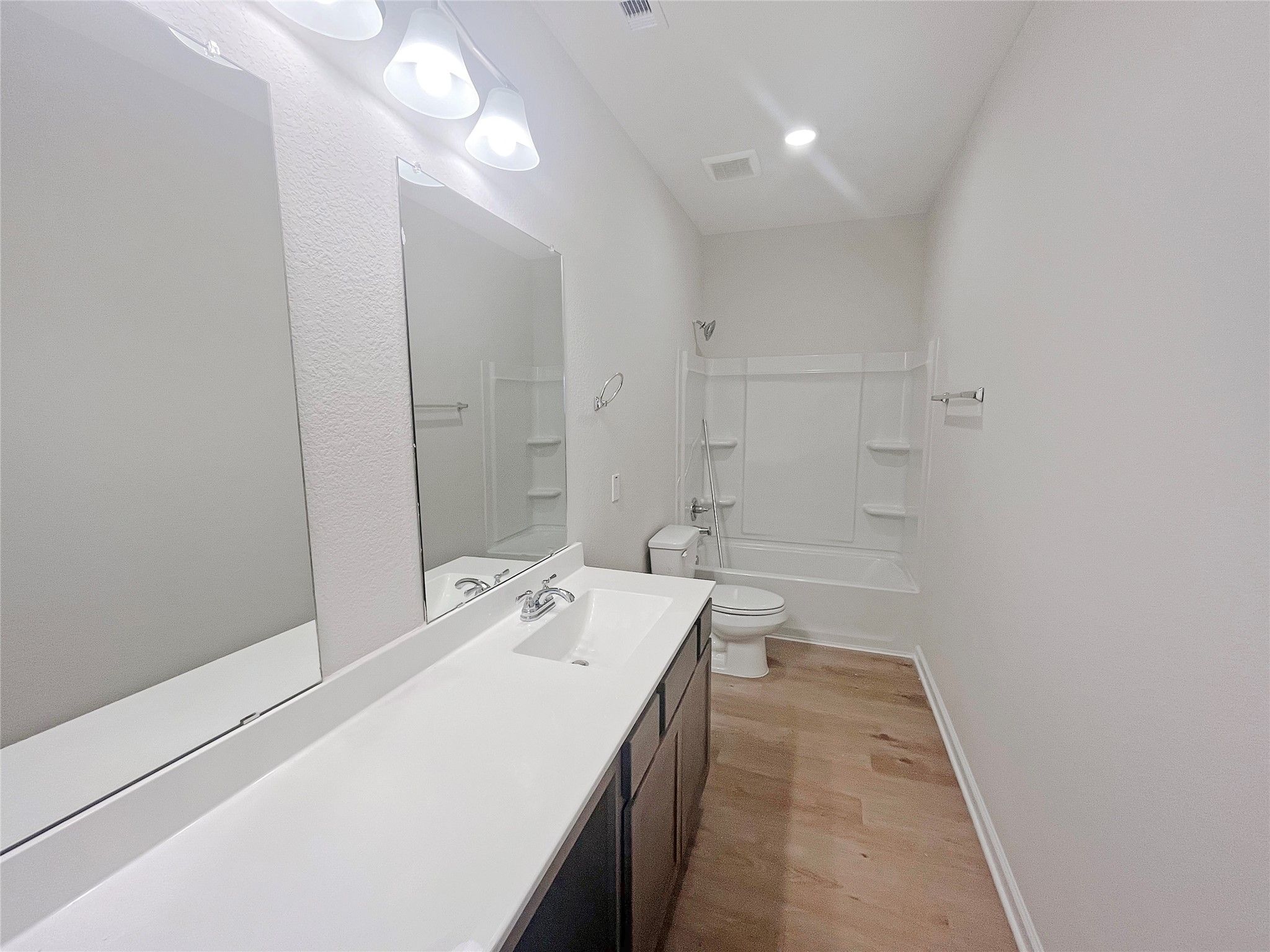 The Robin II- Hall Bath Upstairs. Sample image to be used for example only, colors, options and upg