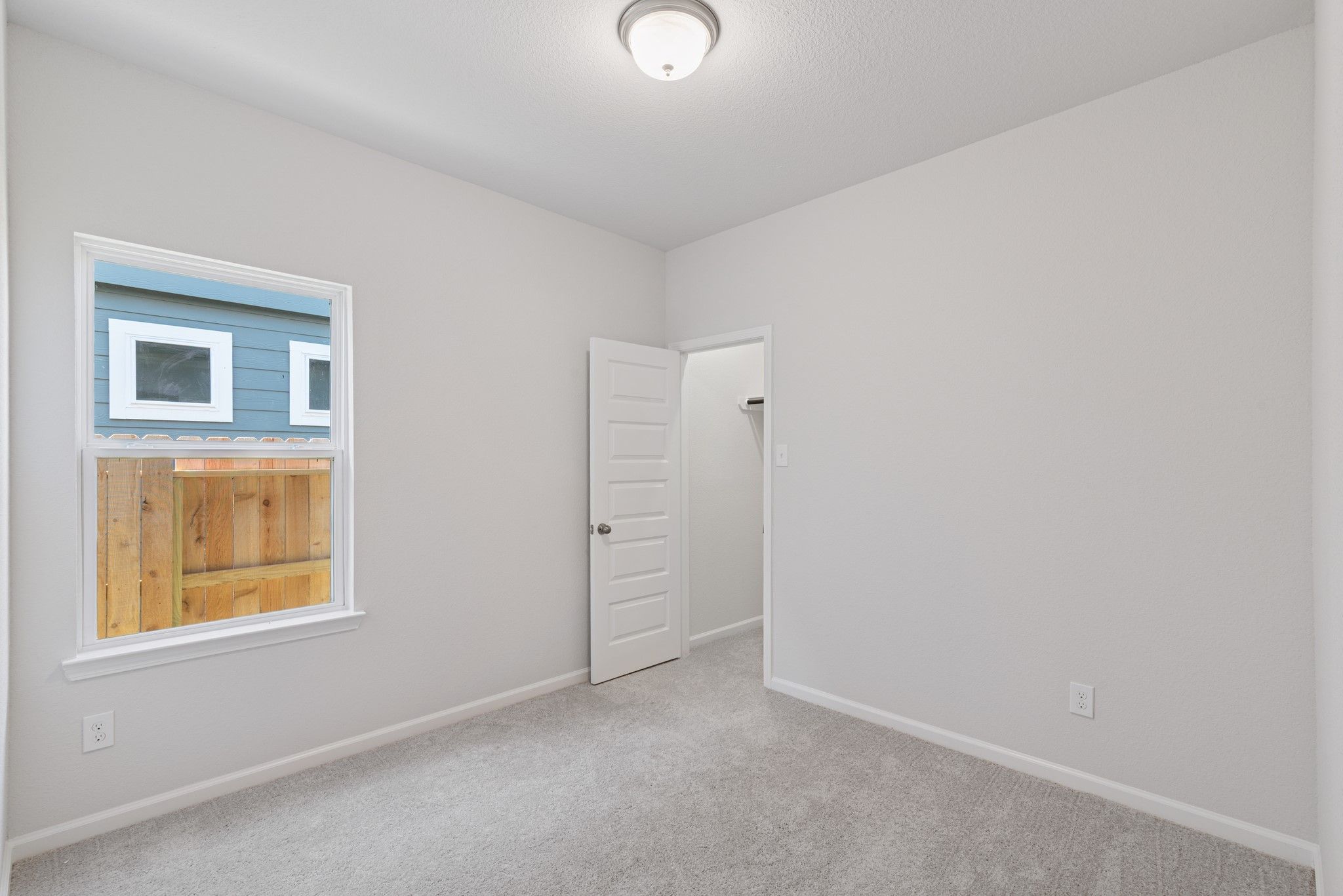 Sample floor plan image for illustration; upgrades, options, and colors may vary.