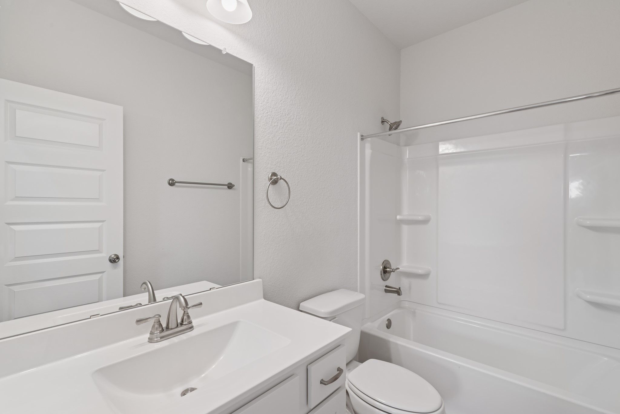 The Blue Jay II- Hall Bath. Sample image for illustration; upgrades, options, and colors may vary.