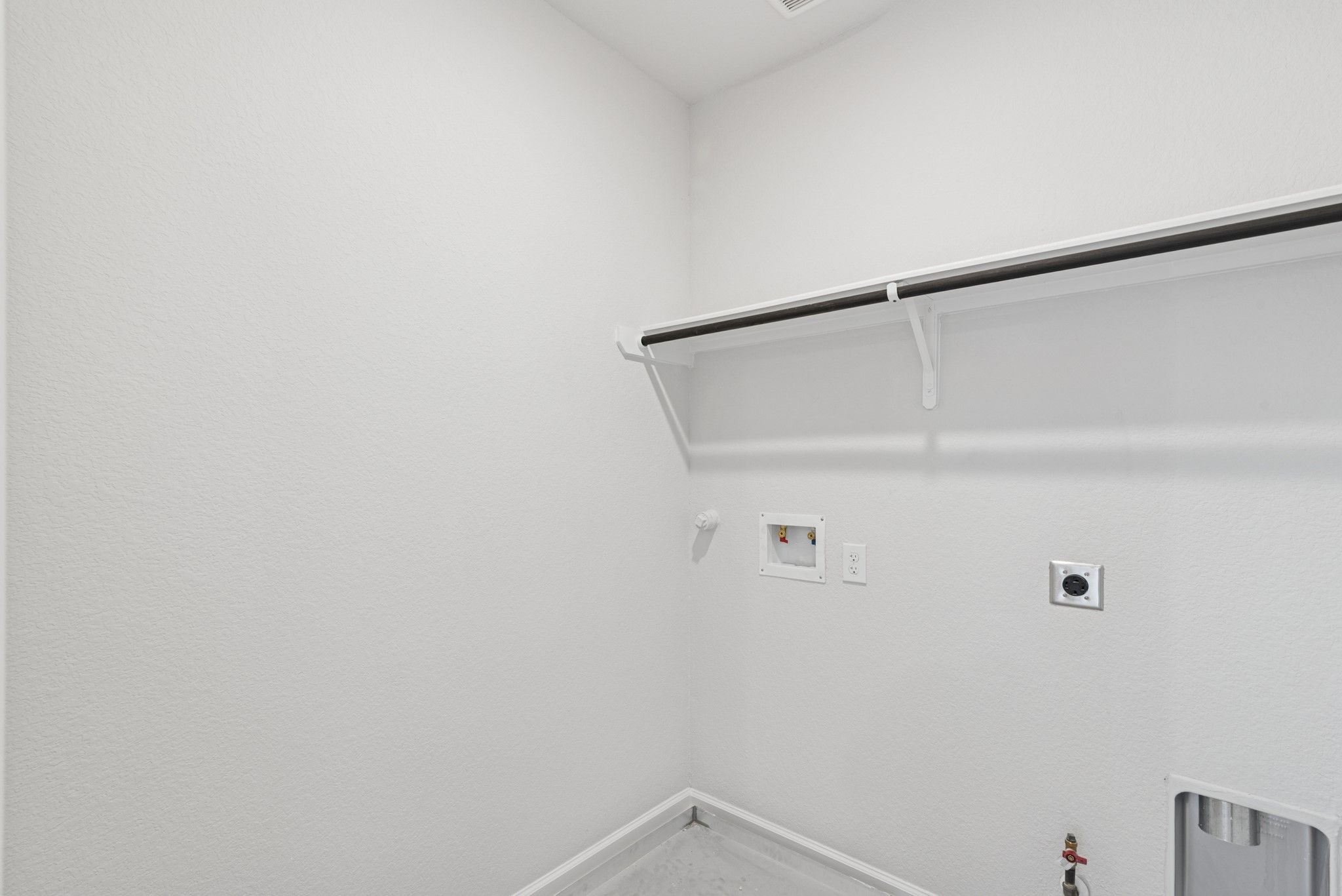 The Oriole II- Utility Room