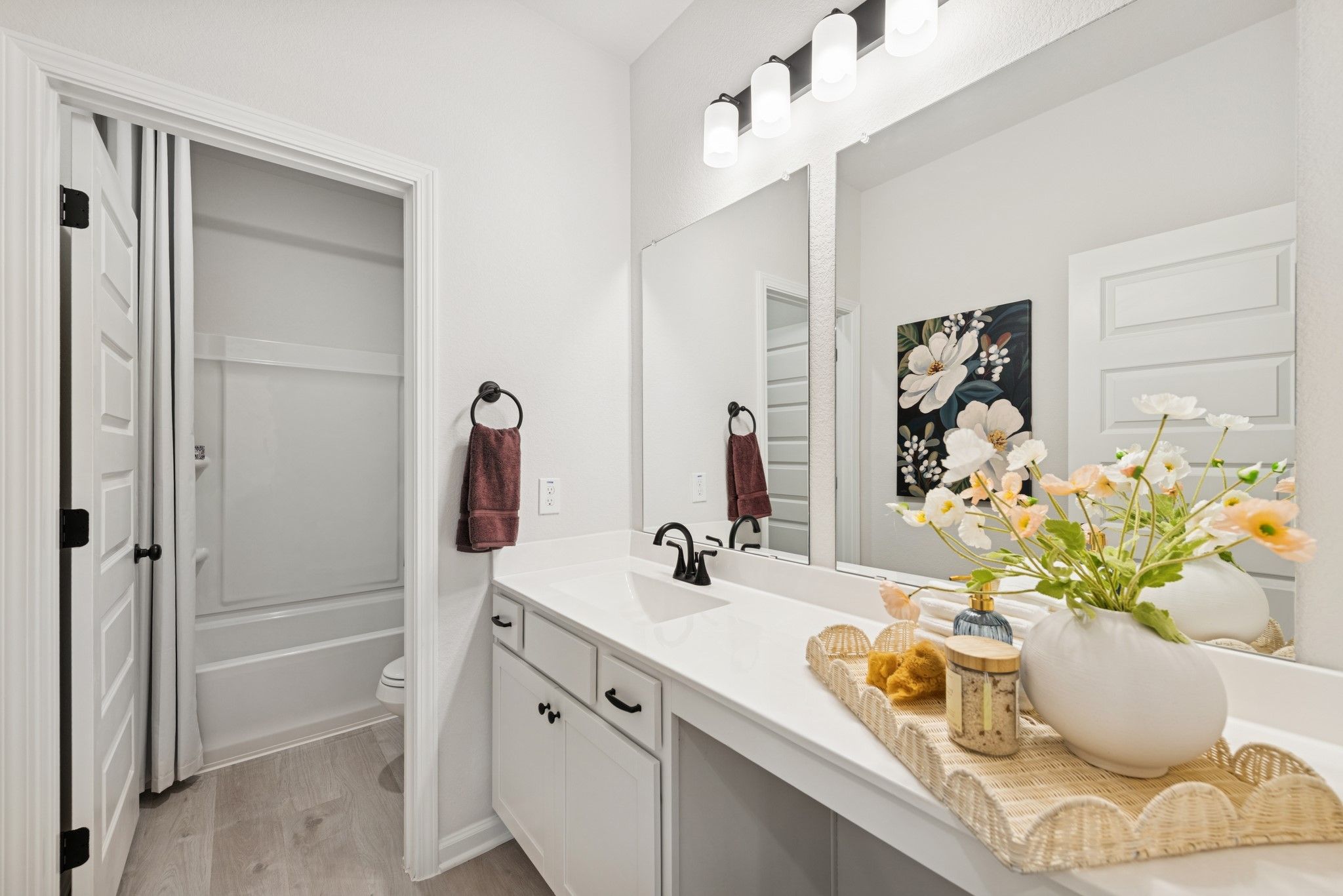 The Princeton II- Hall Bath with Dual Vanities. Staged model home shown for illustration only; actu
