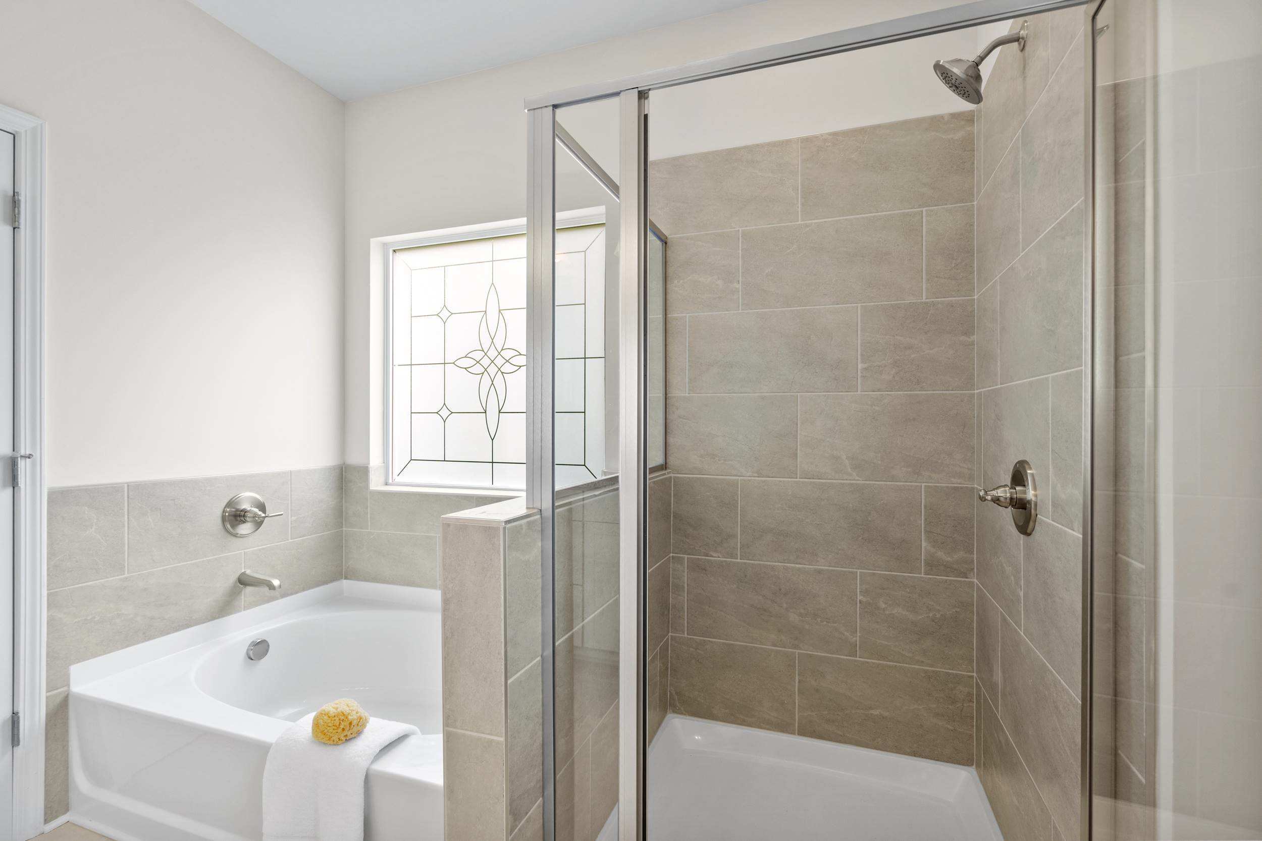The Norwood II Luxury Baths