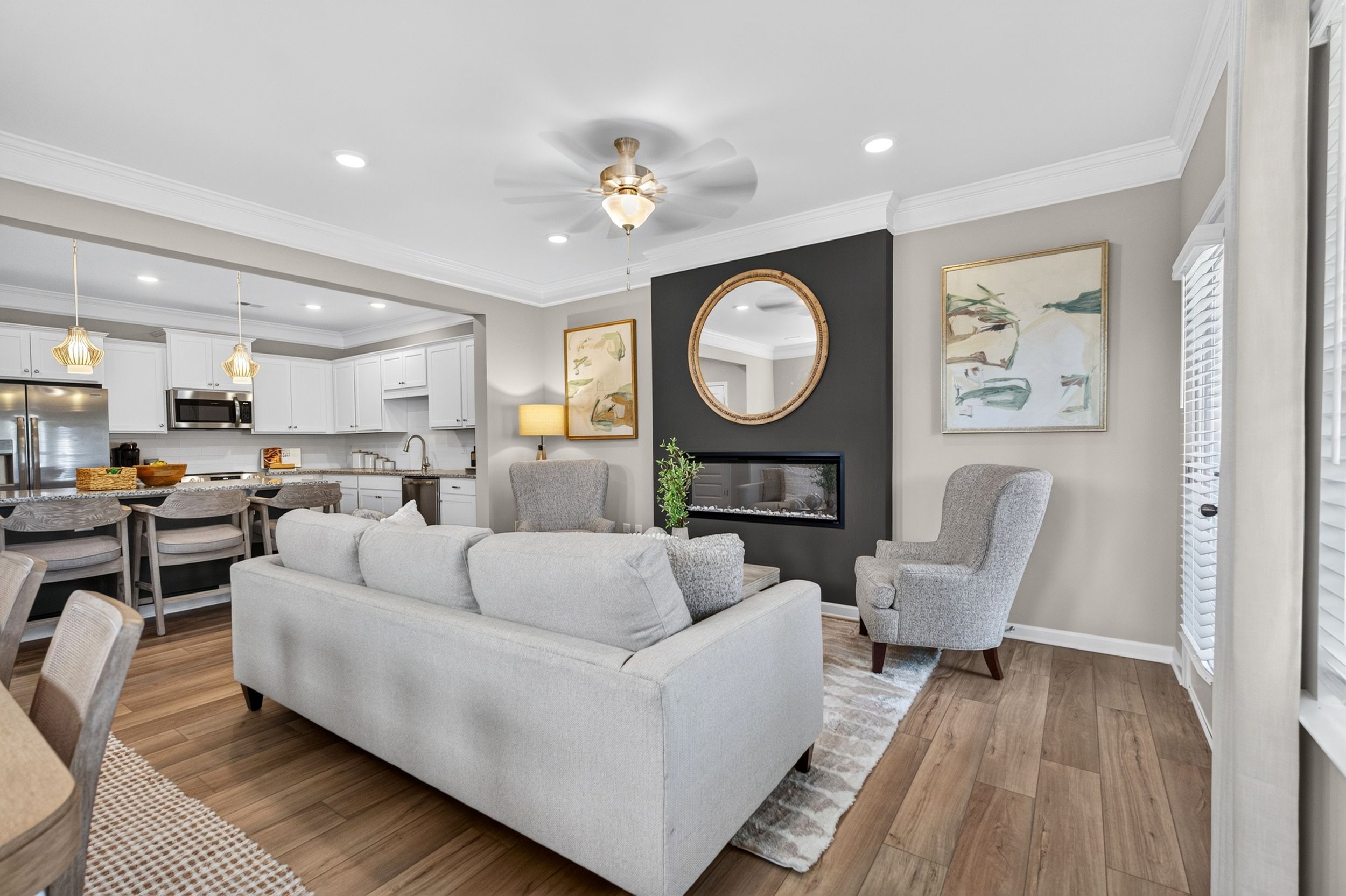 The Suwanee - Family Room