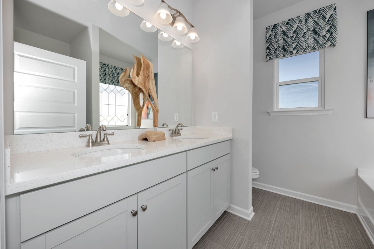 The Landen - Primary Suite