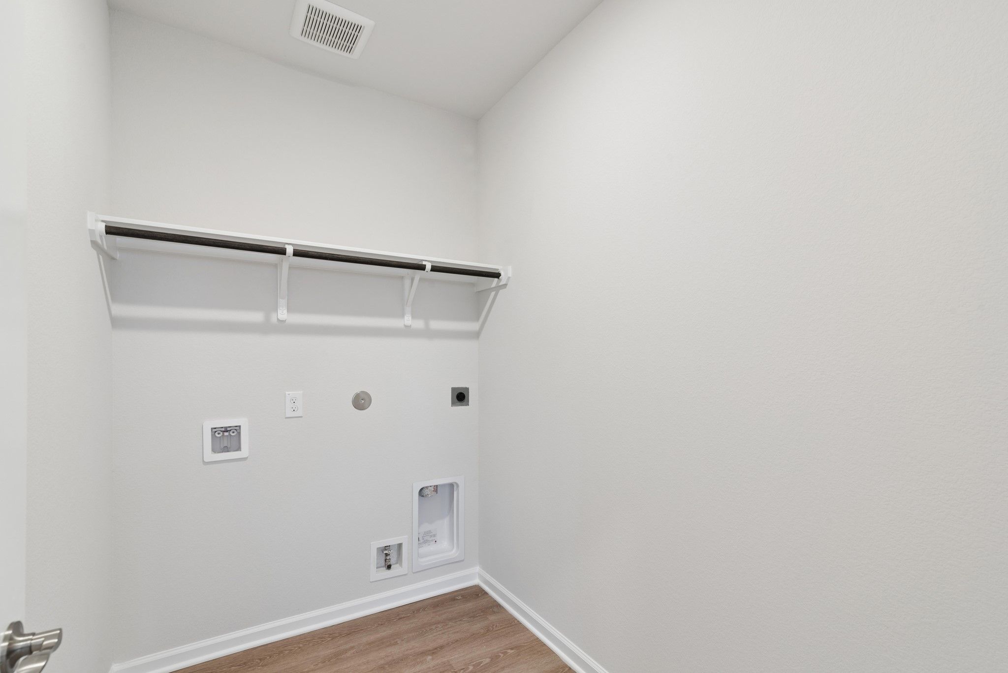 The Oakshire II- Utility Room.  Sample image for illustration; upgrades, options, and colors may va