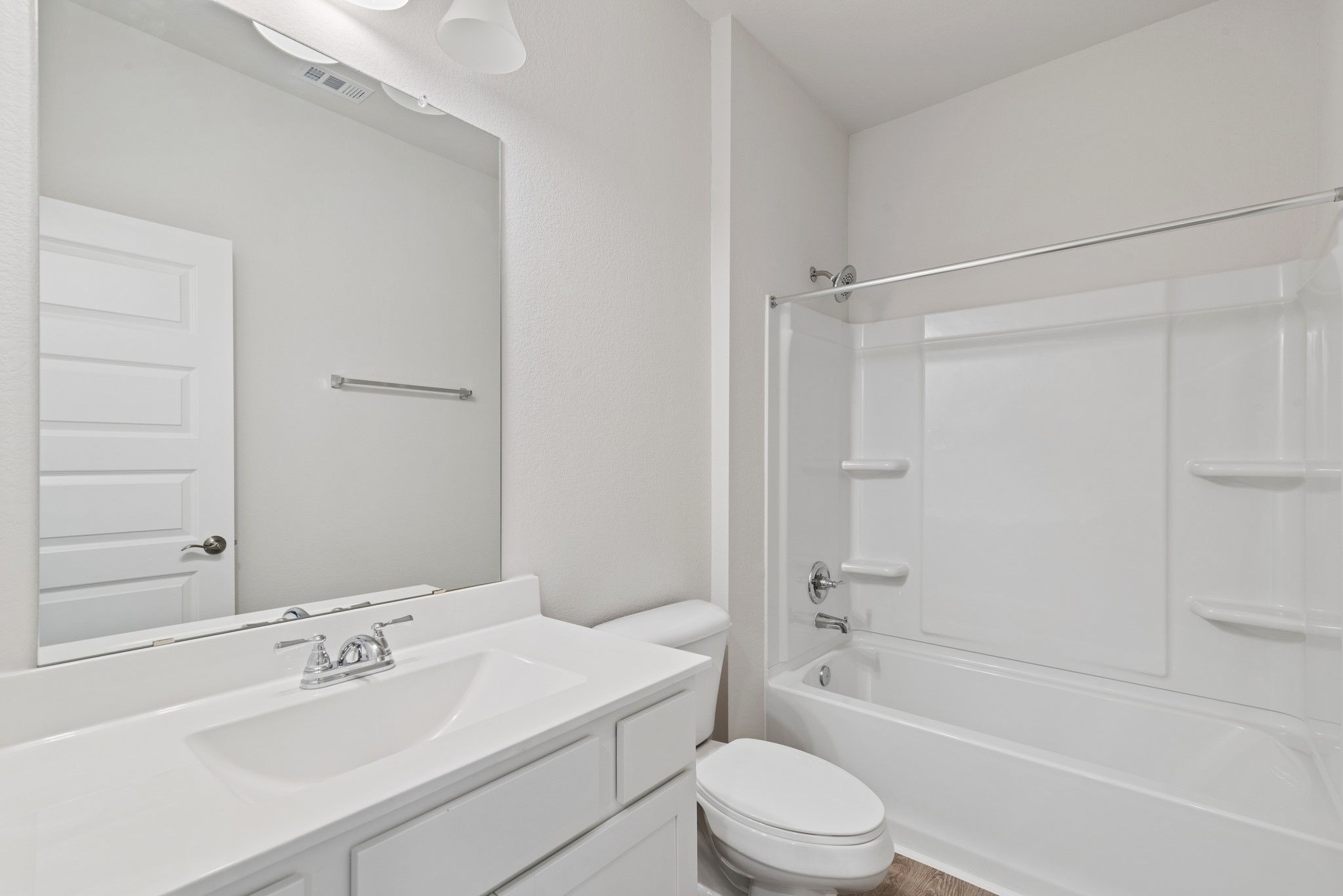 The Oakshire II- Hall Bath.  Sample image for illustration; upgrades, options, and colors may vary.