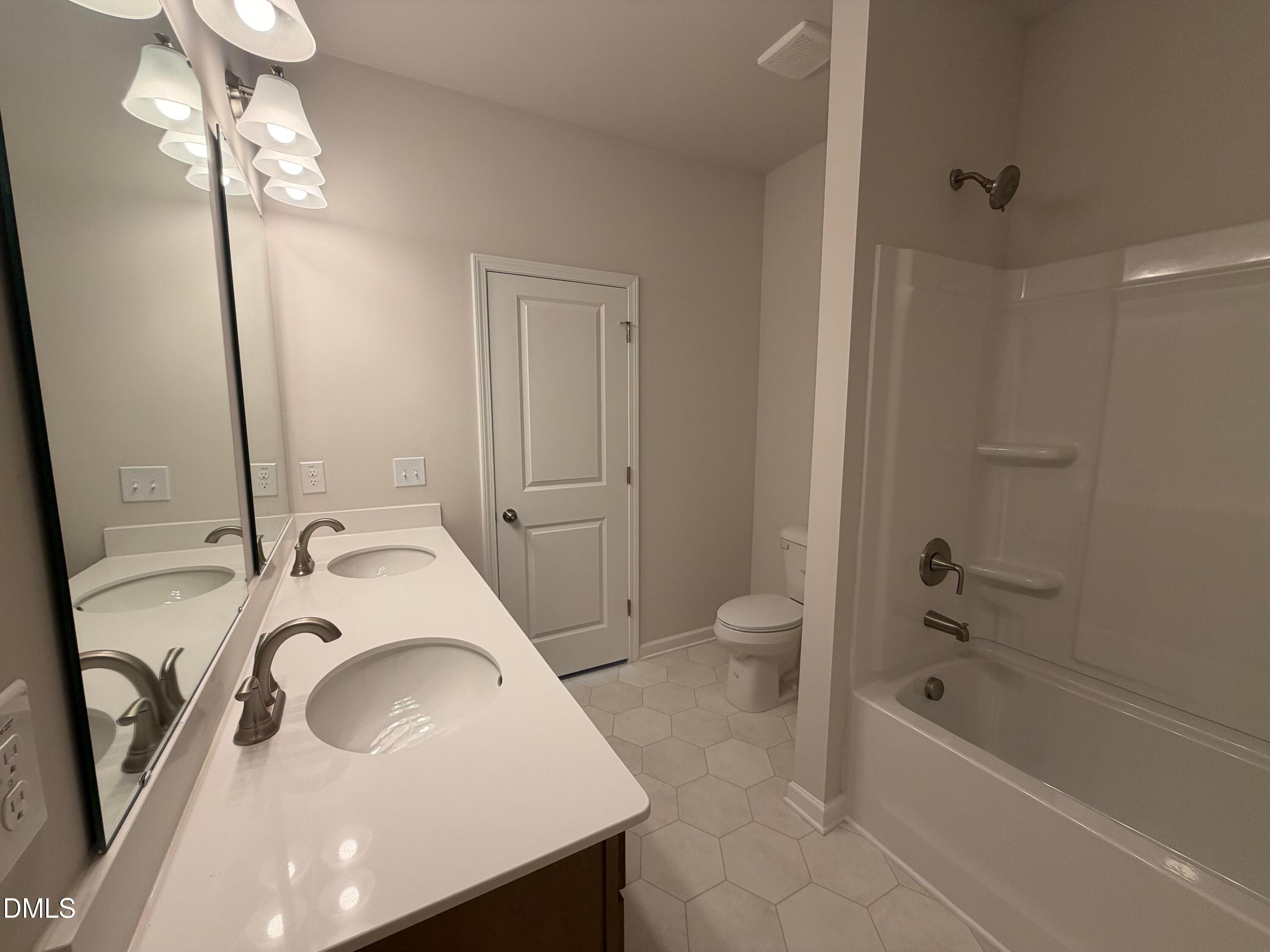 Dual Vanity