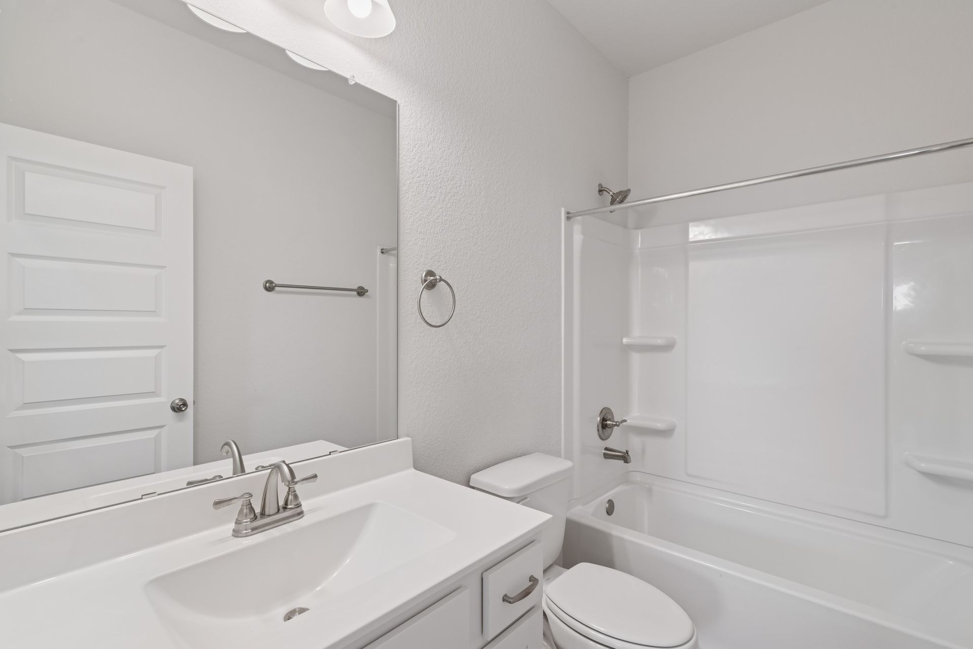 Sample floor plan image for illustration; upgrades, options, and colors may vary.